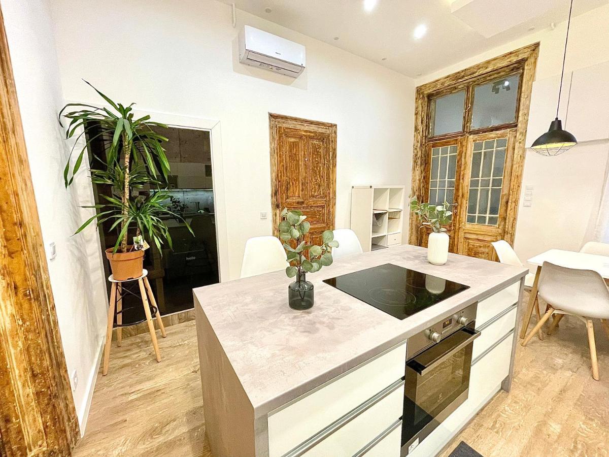 Dream Design Apartment - 3 Bedrooms & Finn Sauna Budapest Exterior foto